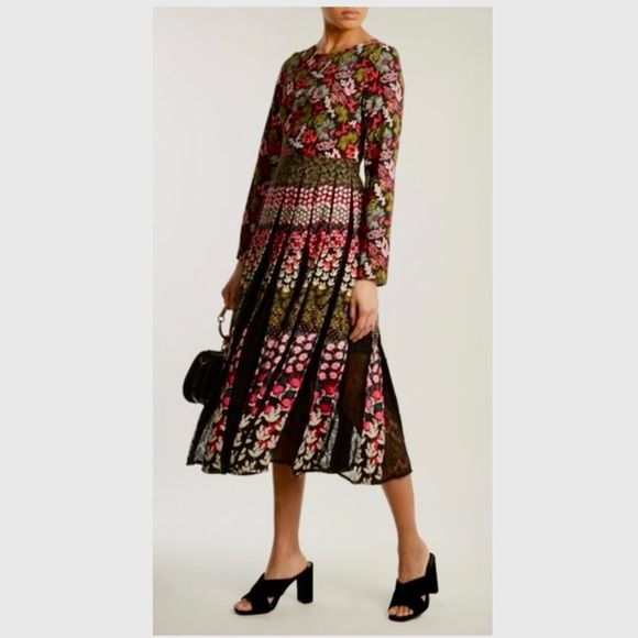 Saloni Nuri Lace Tulle Dress. - Picture 2 of 10